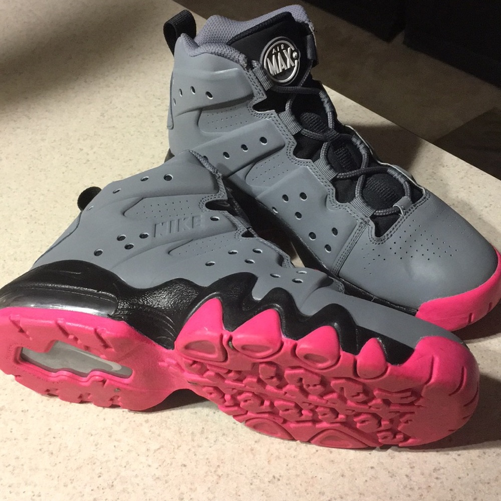 Air max tennis shoes